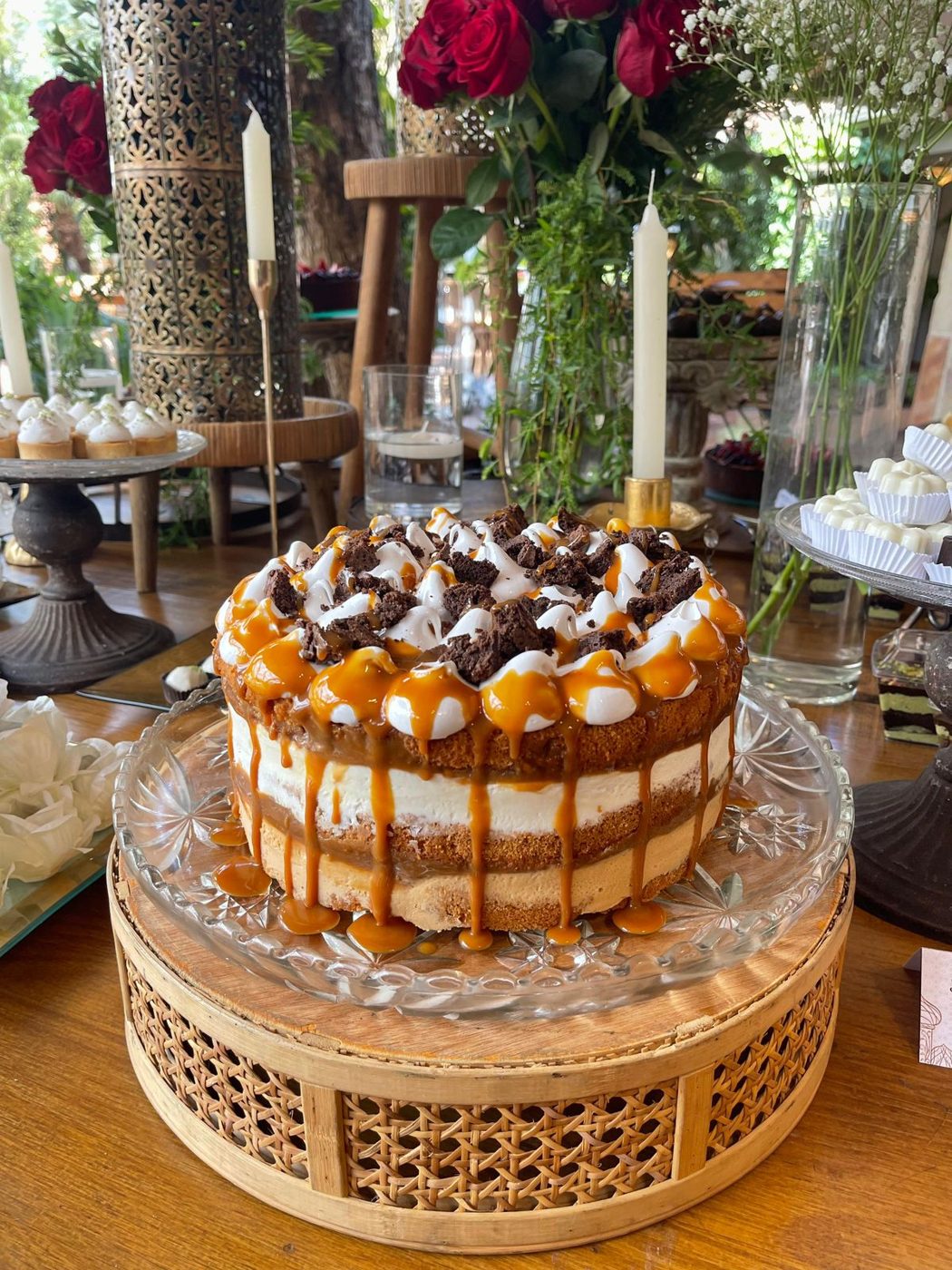 Torta con caramelo y brownie