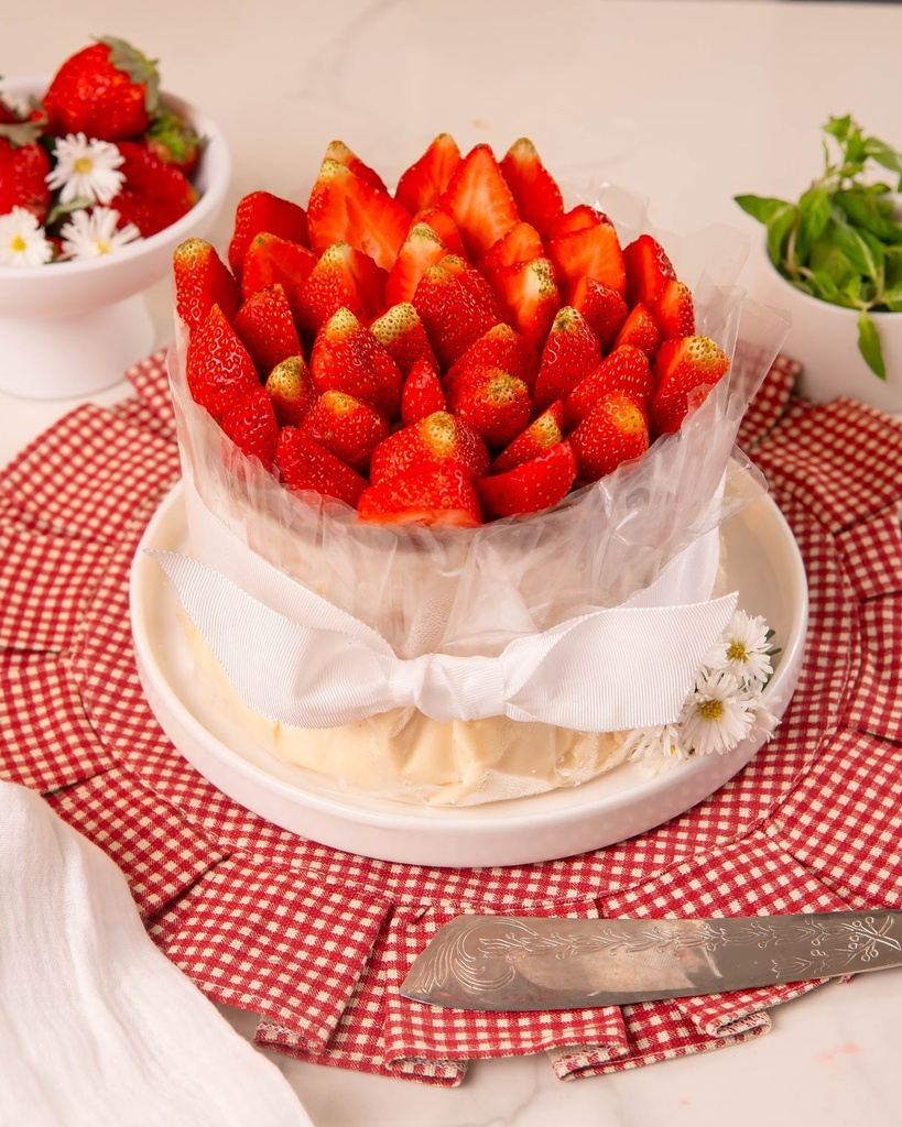 Torta Tres Leches con Frutilla
